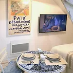 L'etoile Apartment *